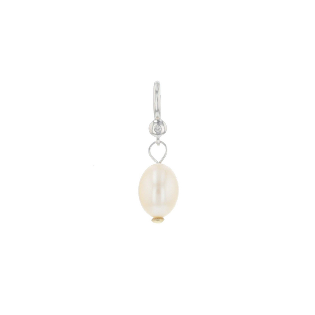 Oval Pearl Pendant